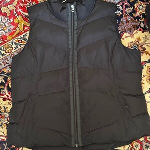 Lands’ End | Black Puffer Down Vest